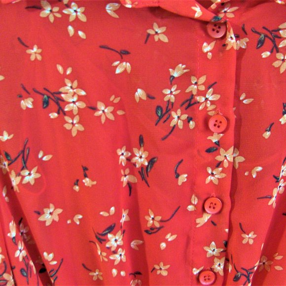 Lulu’s Flirt Fest Red Floral Print Midi dress - Picture 7 of 9